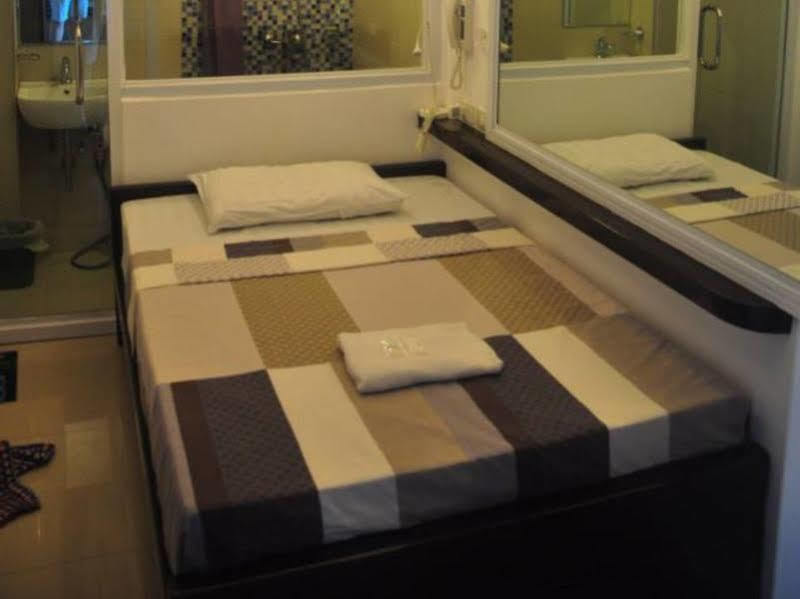 Jj Midcity Inn Tabaco Exterior foto